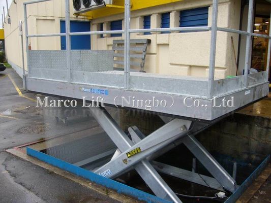 4 à 6 tonnes de table élévatrice à ciseaux du quai de chargement Marco avec des options personnalisables homologuées par la CE